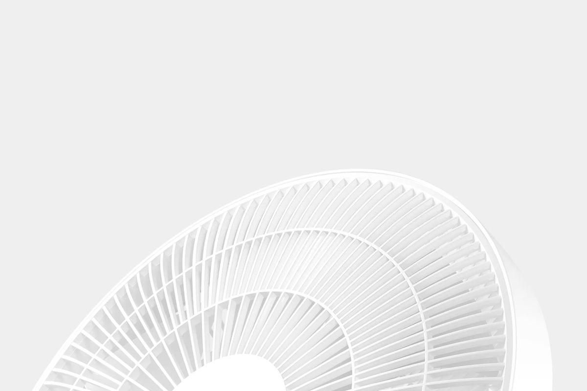 Vleugelbladen en rooster van de Xiaomi Mijia Smart Standing Fan Pro Slim van dichtbij