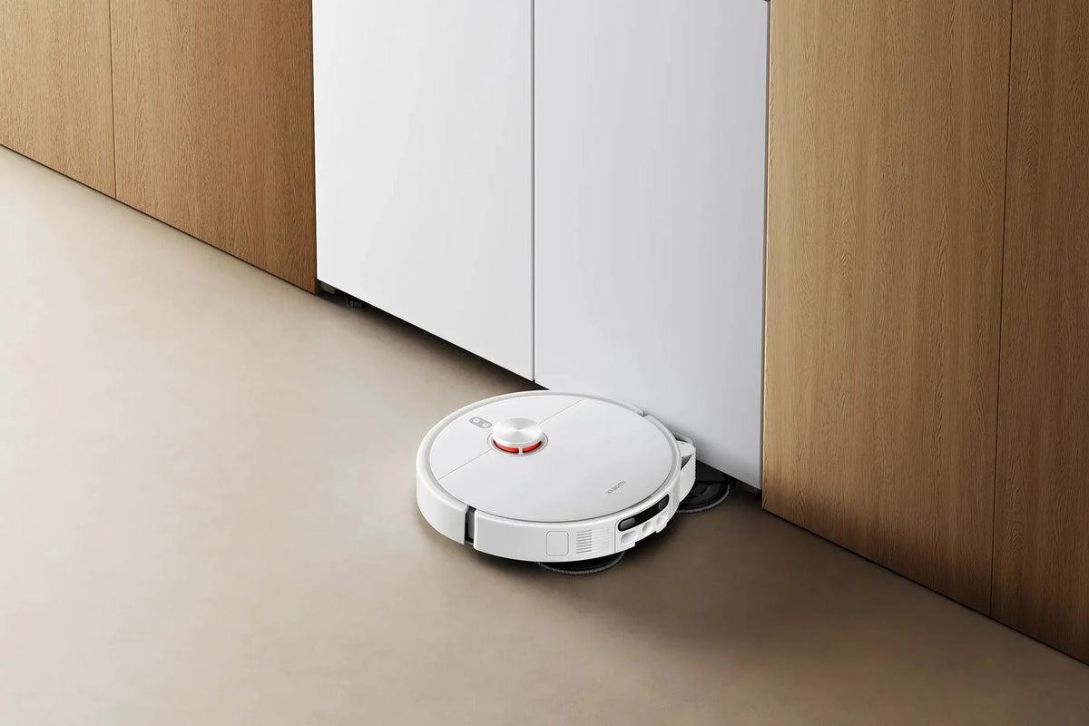 Dweilarm van de Xiaomi Robot Vacuum H50 Pro schuift onder de koelkast