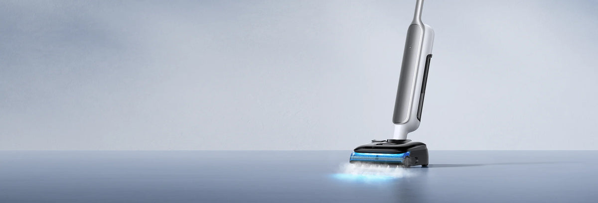 Xiaomi Truclean 5 Pro met stoom en blauw licht op een glanzende vloer