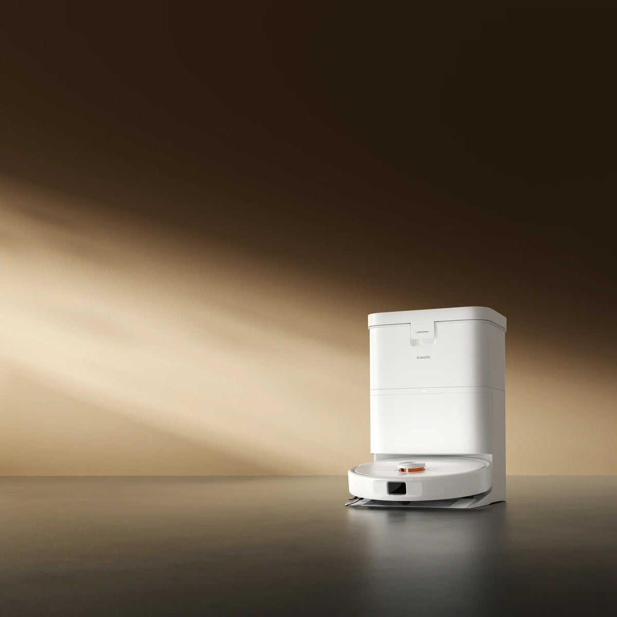 Xiaomi Robot Vacuum H50 met station in warm strijklicht