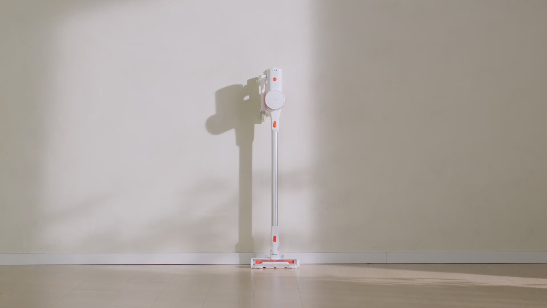 Chargement de la vidéo : YouTube thumbnail: Xiaomi Vacuum G20 Lite robotstofzuiger met "BUDGET SMART" badge