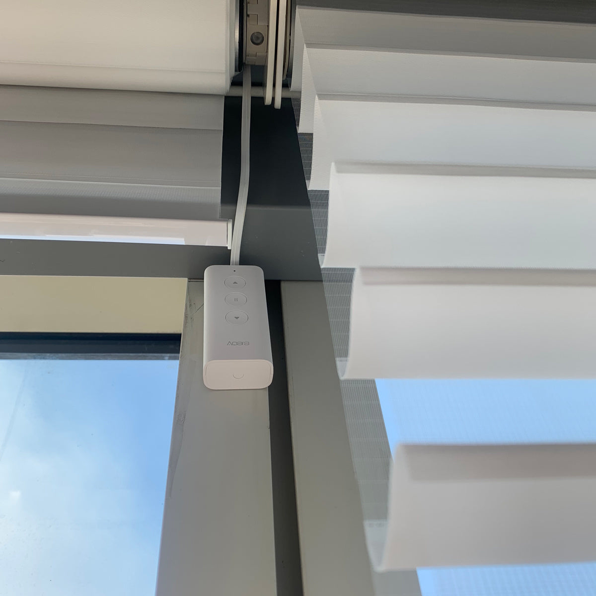 Aqara Smart Roller Shade Controller