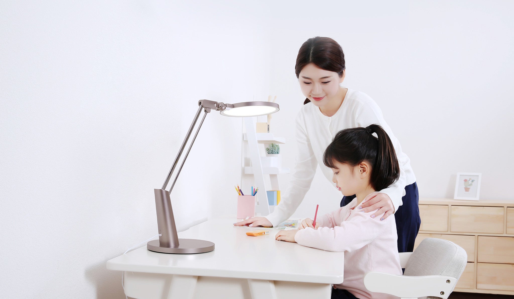 Xiaomi Yeelight Serene Eye-Friendly Desk Lamp Pro