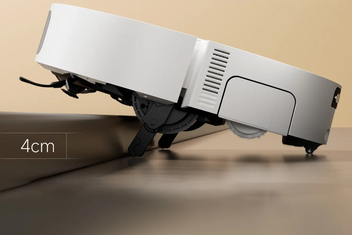 Xiaomi Robot Vacuum 6 tilt zich met twee pootjes over een drempel van 4 cm